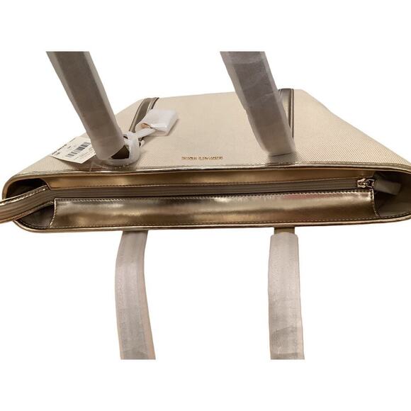 MICHAEL MICHAEL KORS JET SET TRAVEL CREAM/GOLD TOTE NWT $198 - Picture 4 of 6